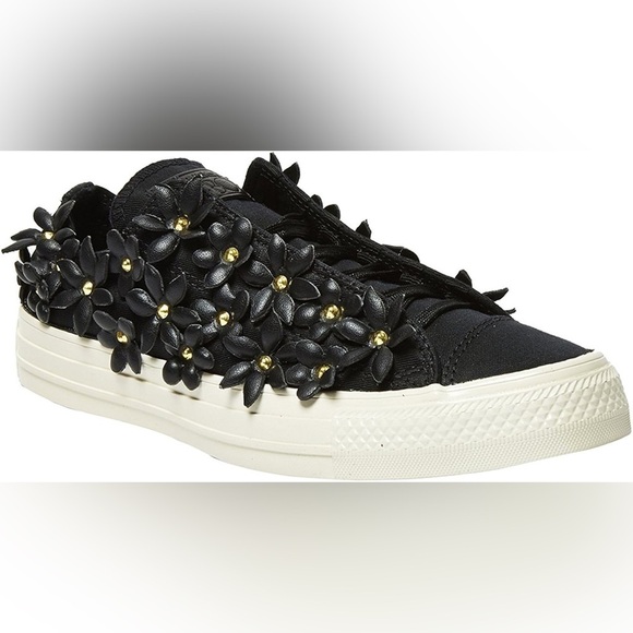 Converse x PatBo Chuck Taylor Black Leather 3D Flower Low Top Sneakers Size 5.5 - Picture 1 of 12